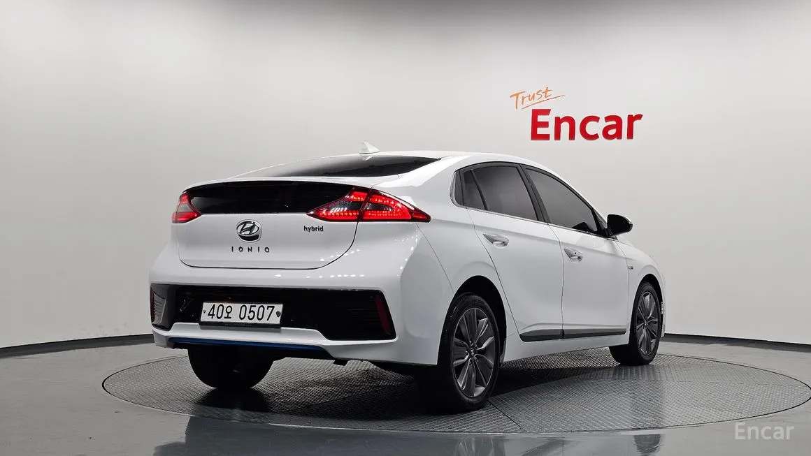 Hyundai Ioniq