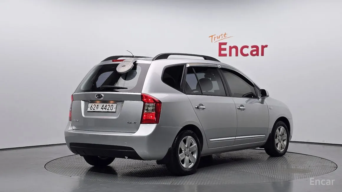 Kia Carens