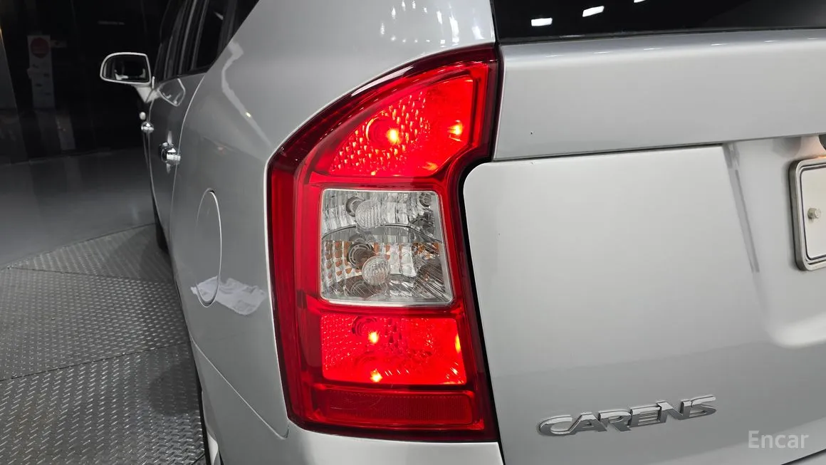 Kia Carens
