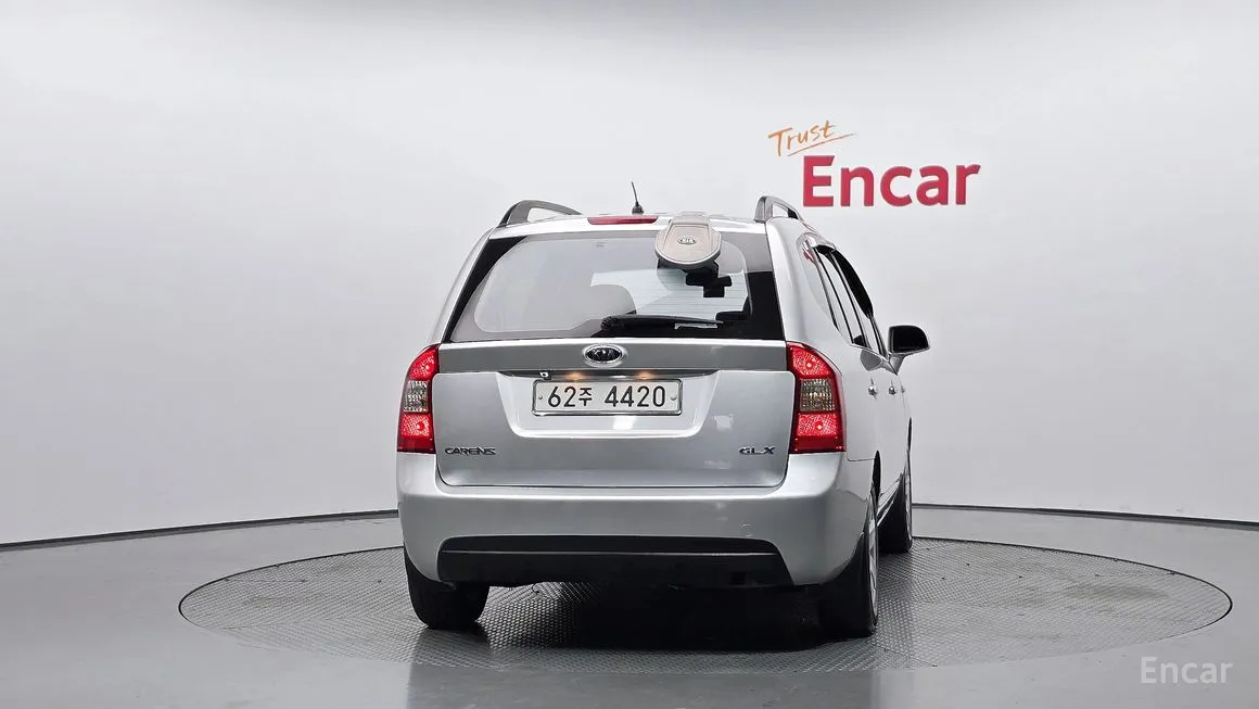 Kia Carens