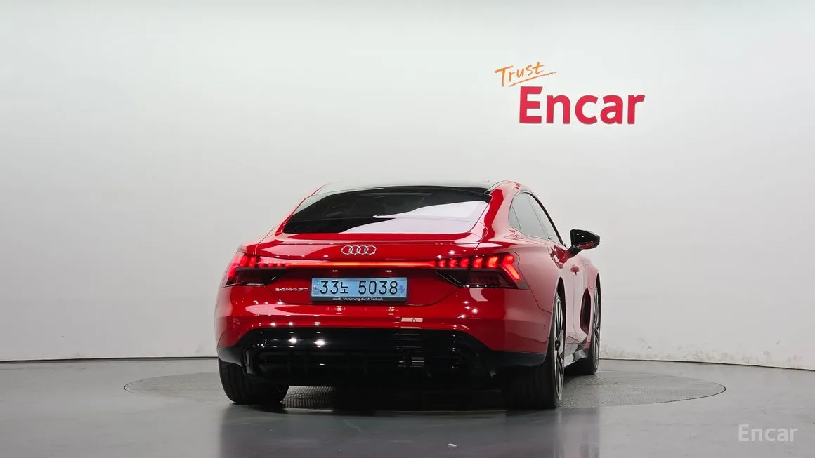 Audi e-tron GT