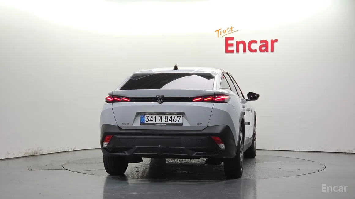 Peugeot 408