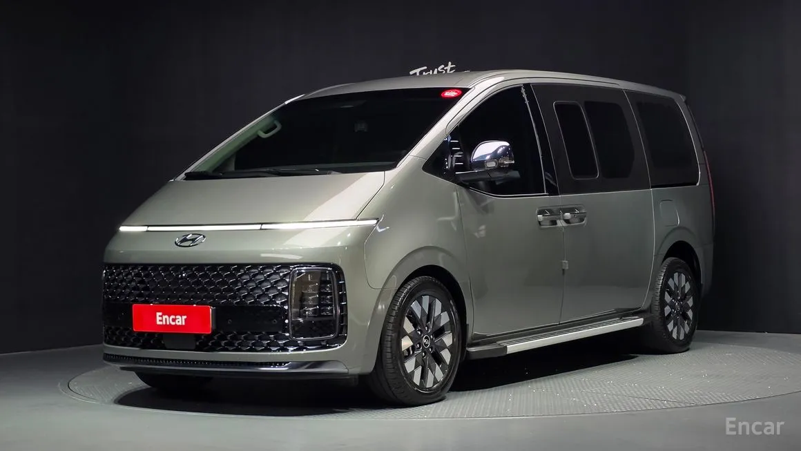 Hyundai Staria