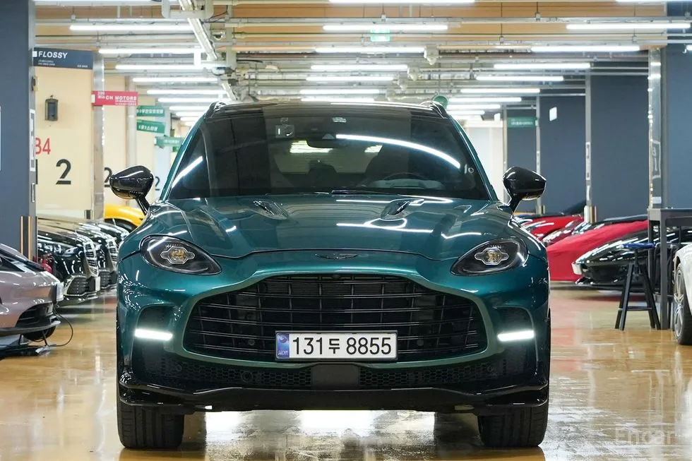 Astonmartin DBX