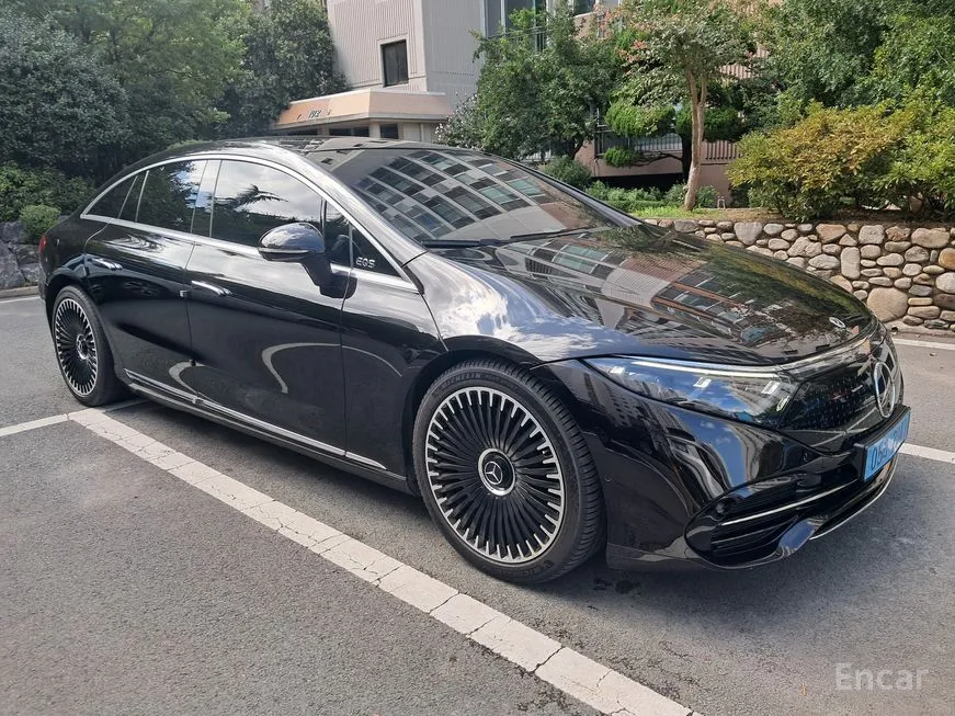 Mercedes-Benz EQS