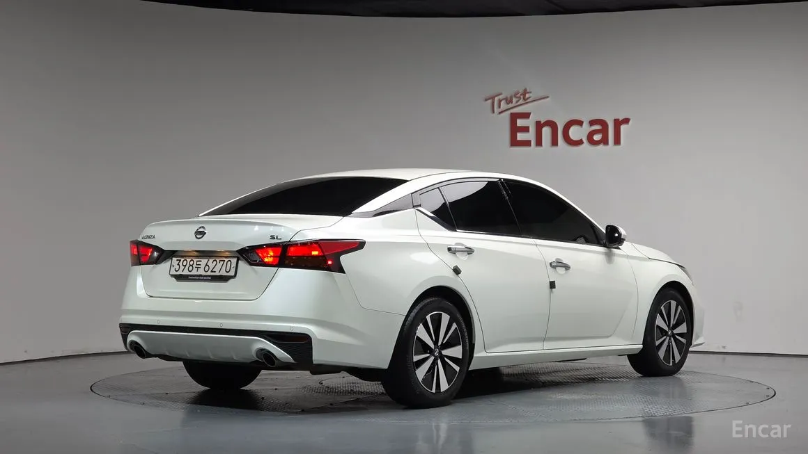 Nissan Altima