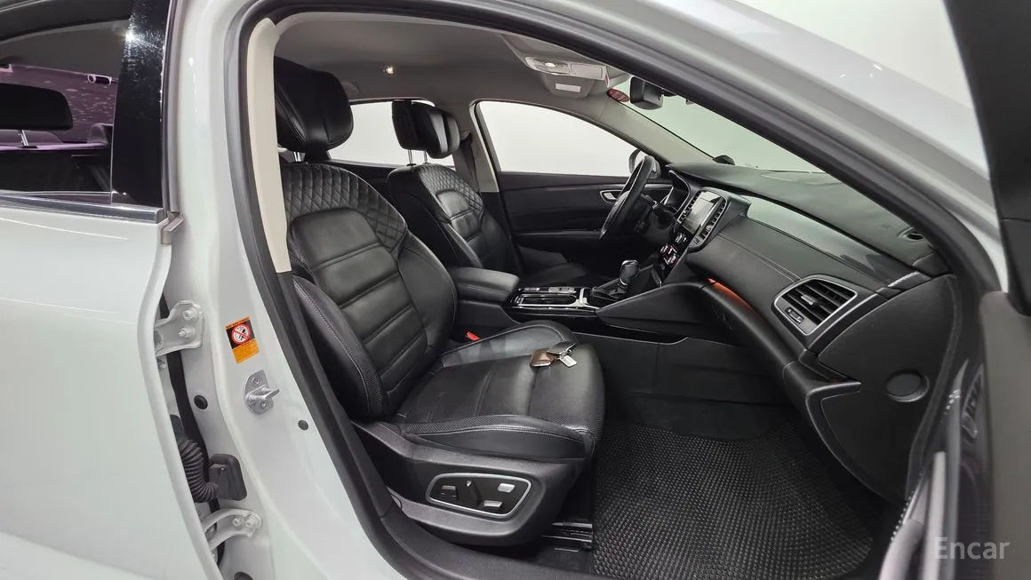 Renault SM6