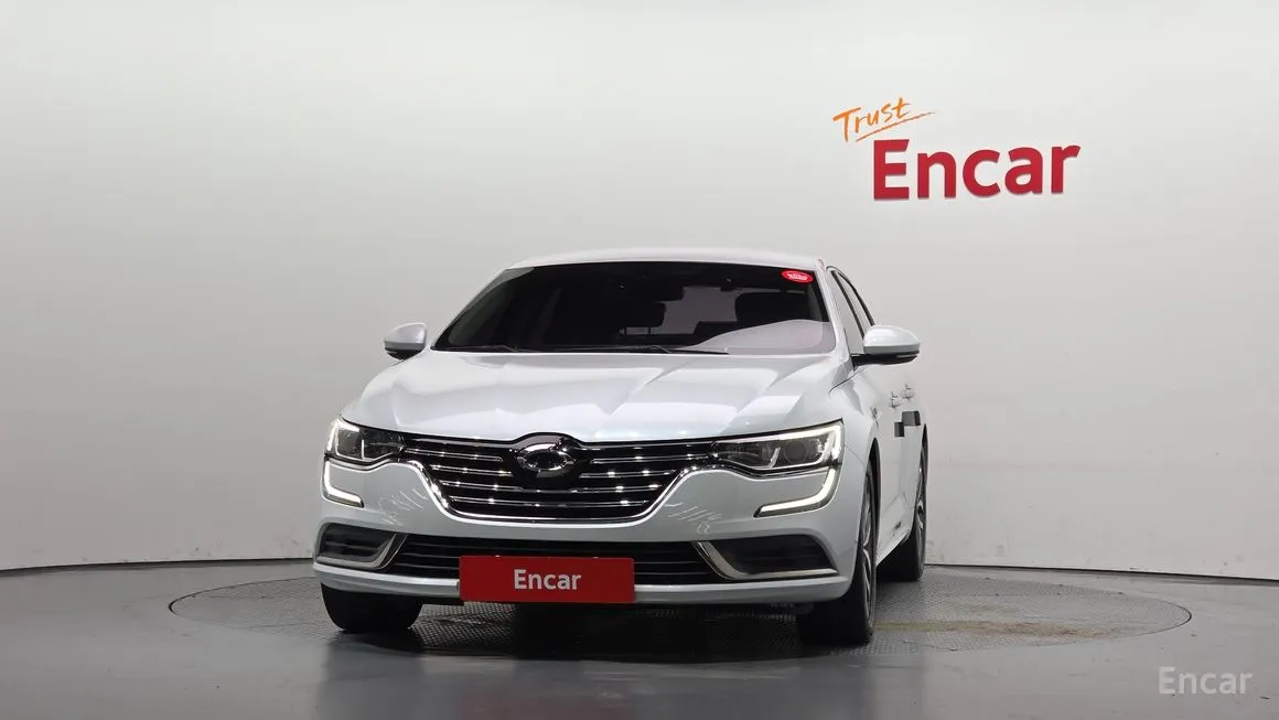 Renault SM6