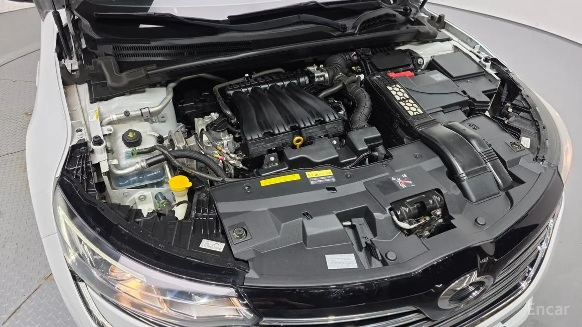 Renault SM6