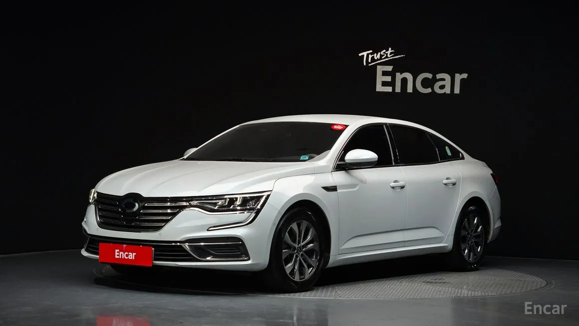 Renault SM6