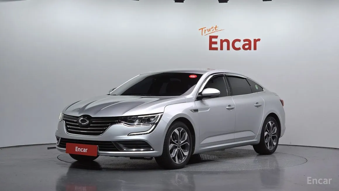 Renault SM6