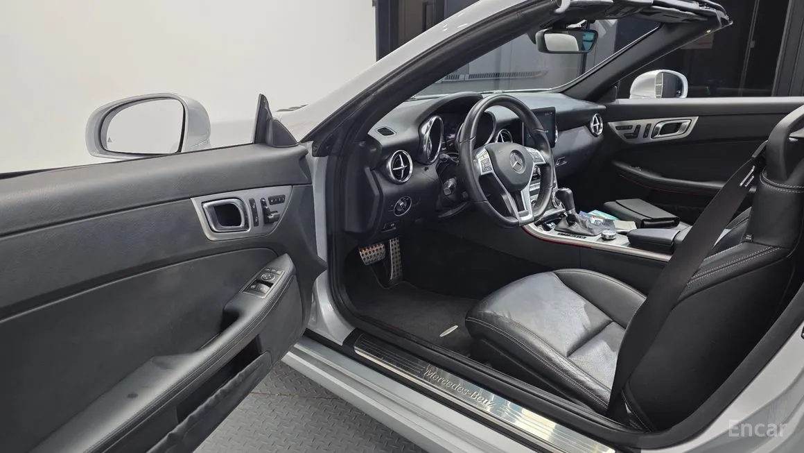 Mercedes-Benz SLK-Class