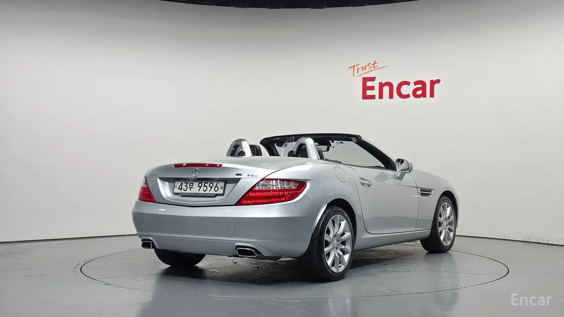 Mercedes-Benz SLK-Class