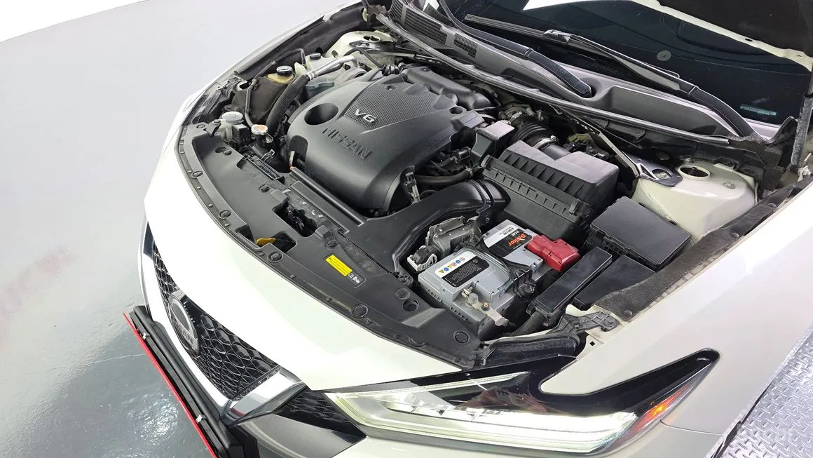 Nissan Maxima