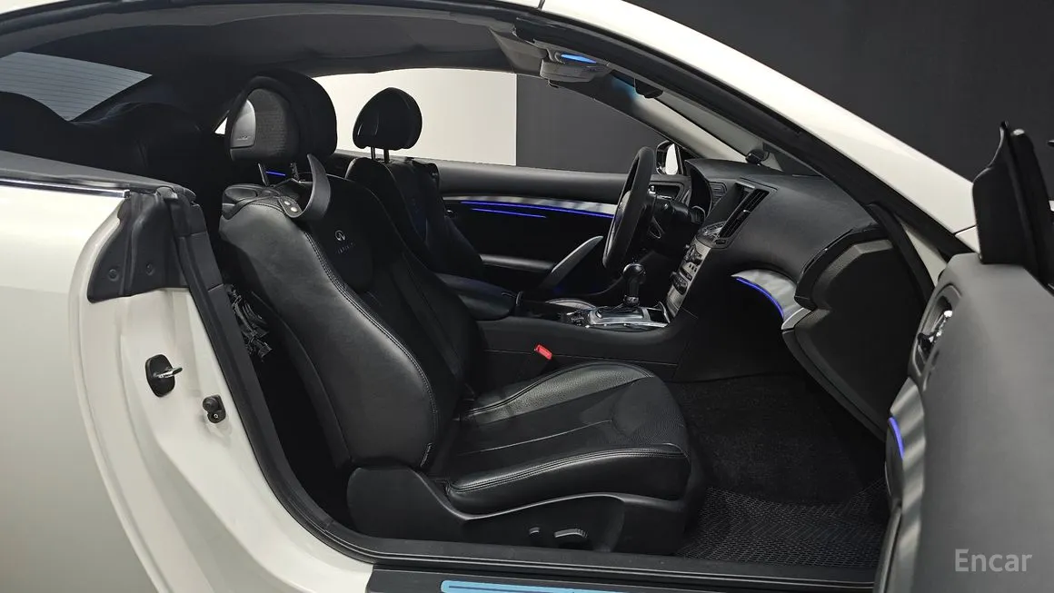 Infiniti Q60