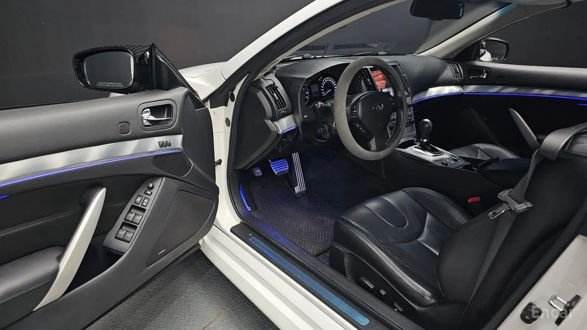 Infiniti Q60