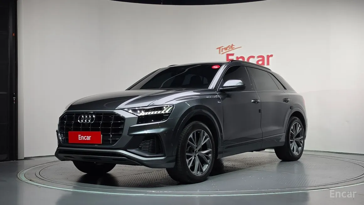 Audi Q8