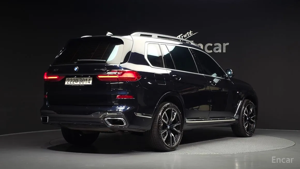 BMW X7