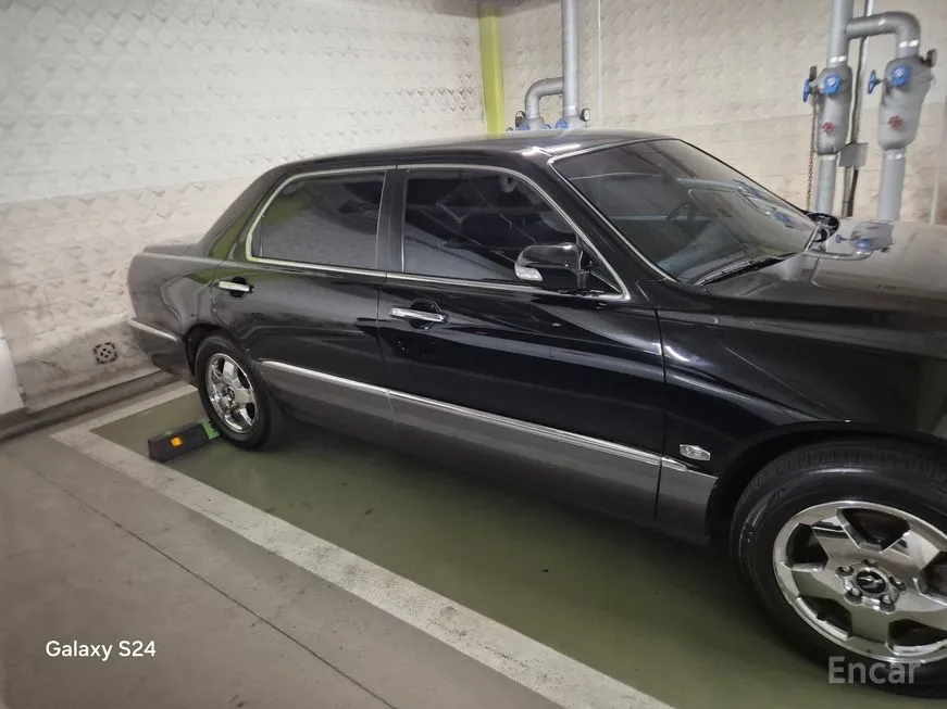 Hyundai Equus