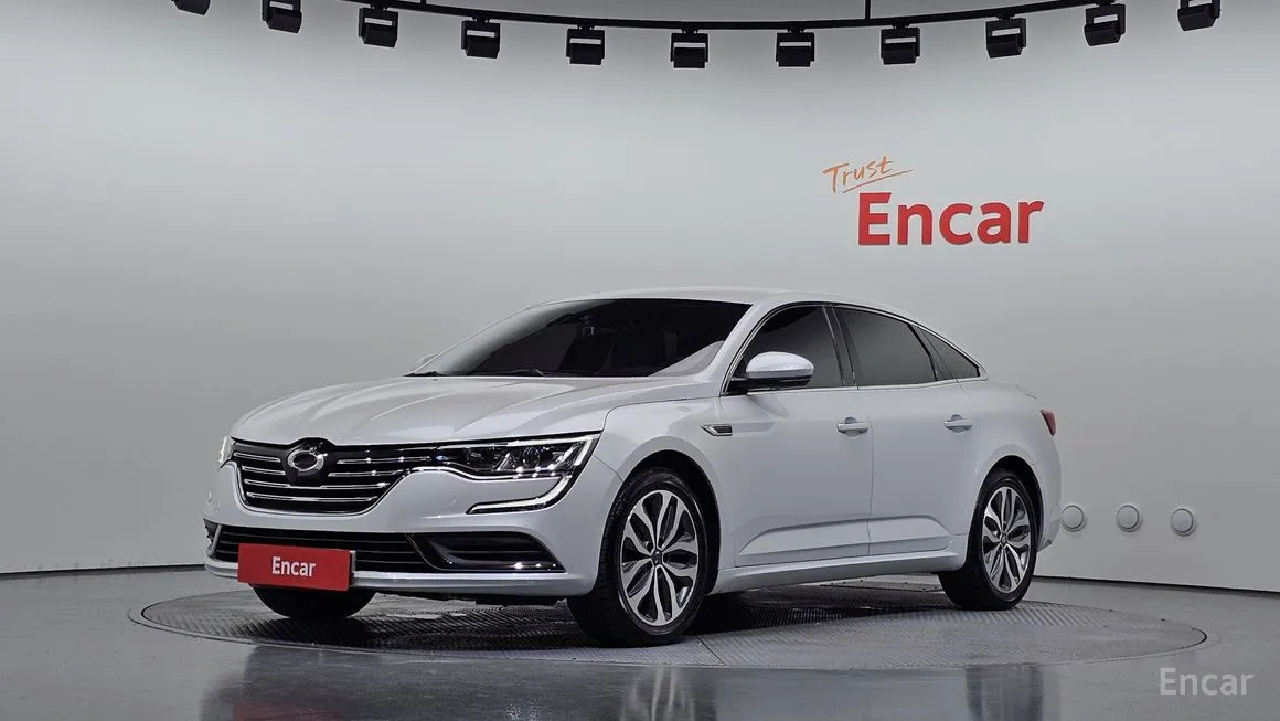 Renault SM6