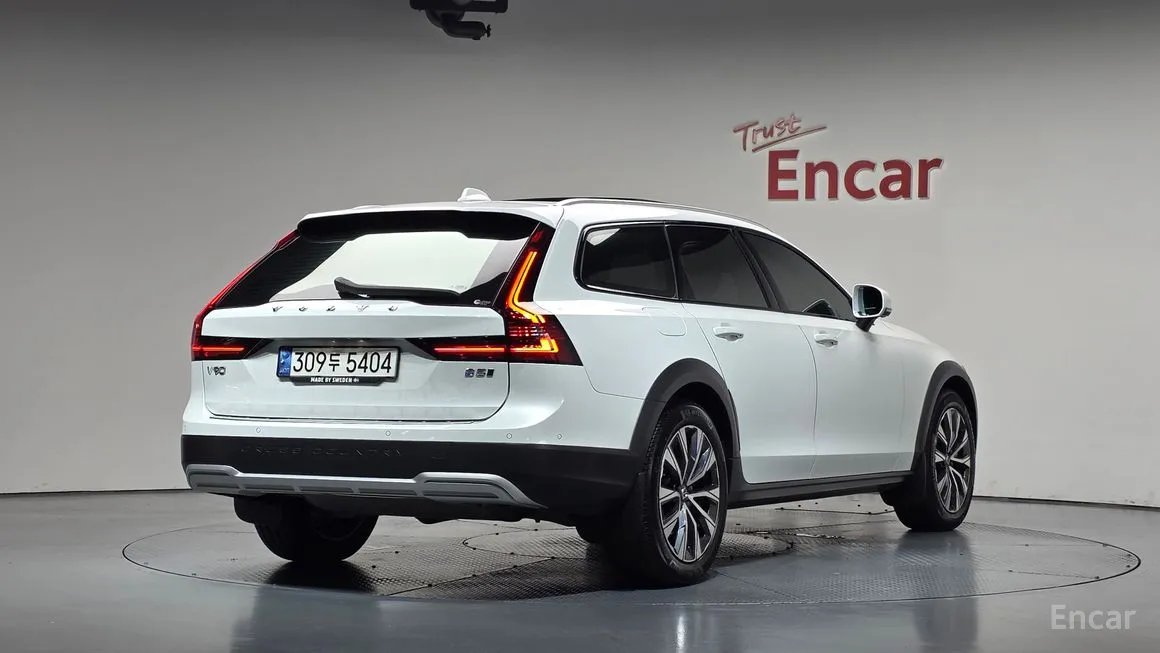 Volvo V90