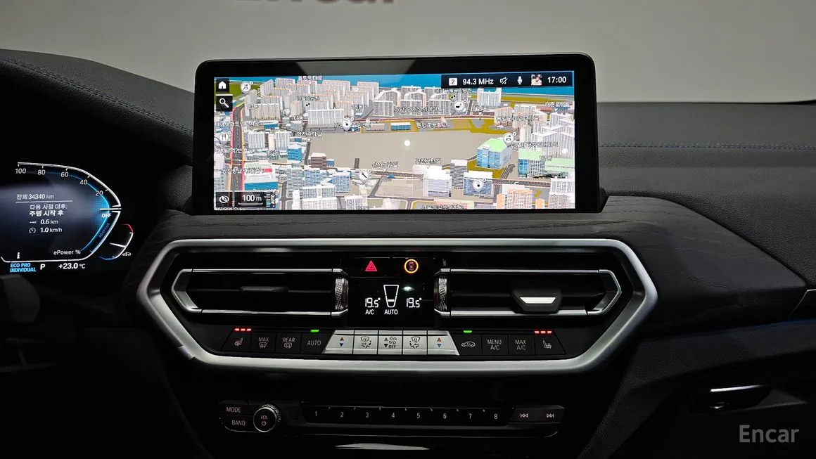 BMW iX3