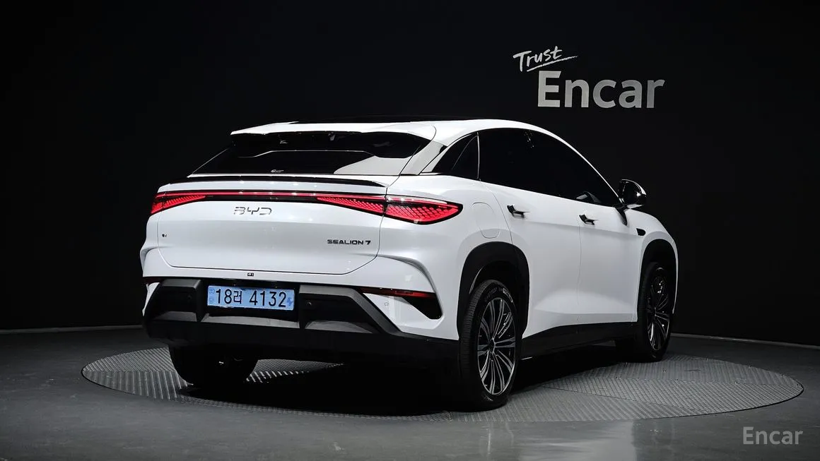BYD Sealion 7