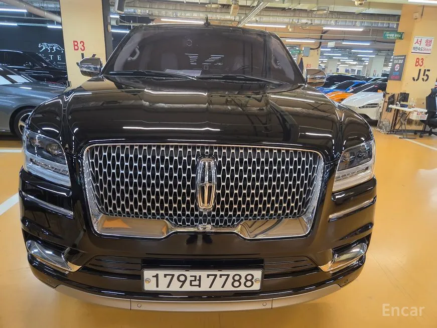 Lincoln Navigator