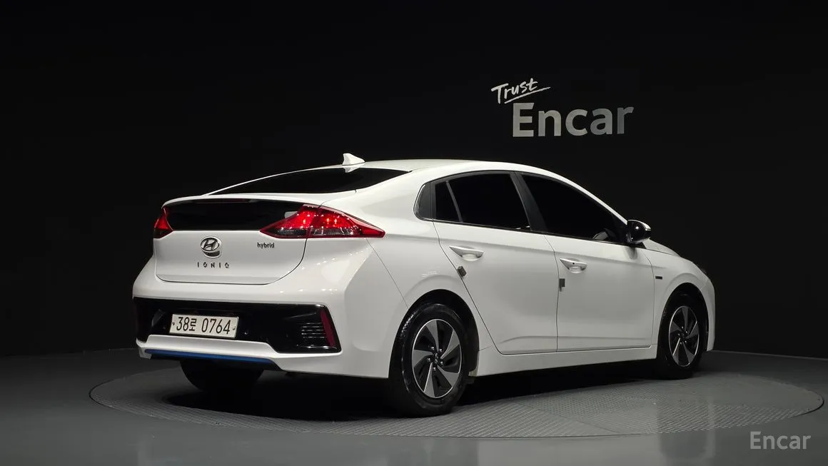 Hyundai Ioniq