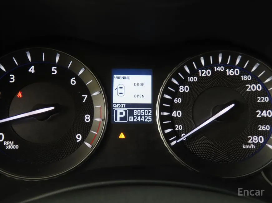 Infiniti M
