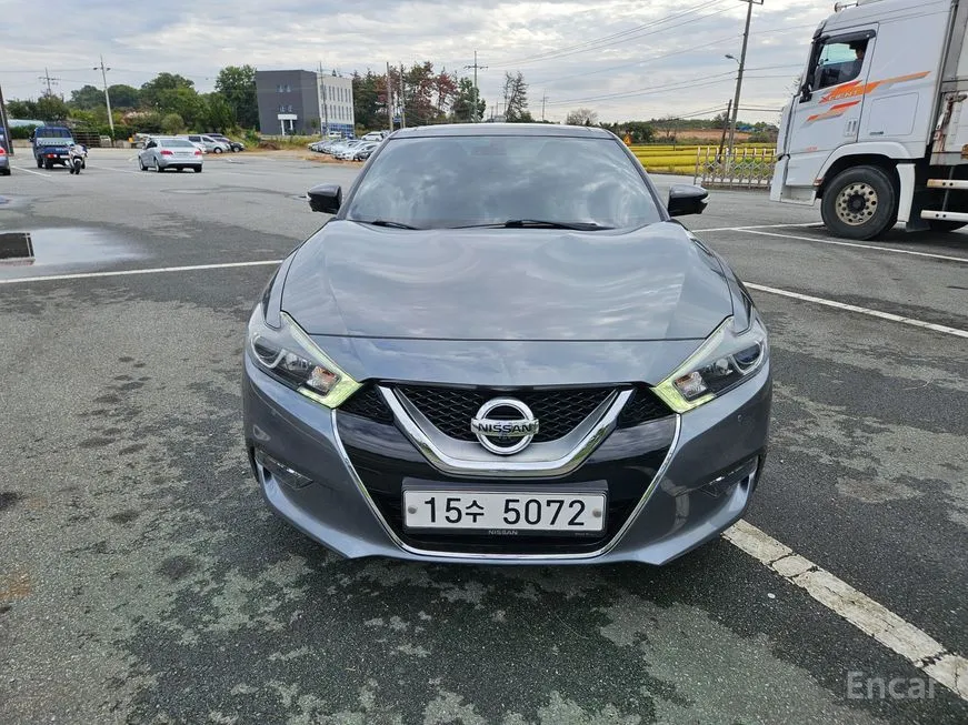 Nissan Maxima