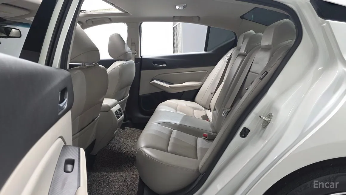 Nissan Altima