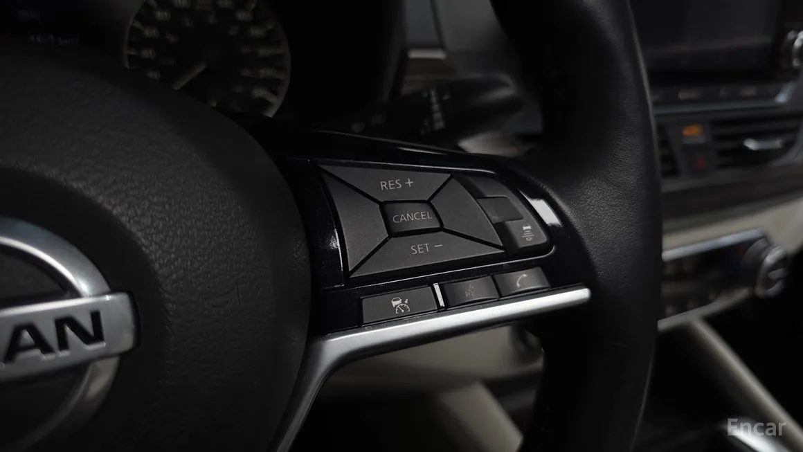 Nissan Altima