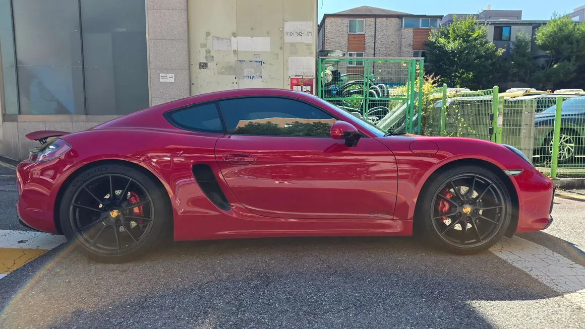 Porsche Cayman