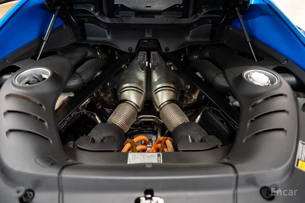 Ferrari 296
