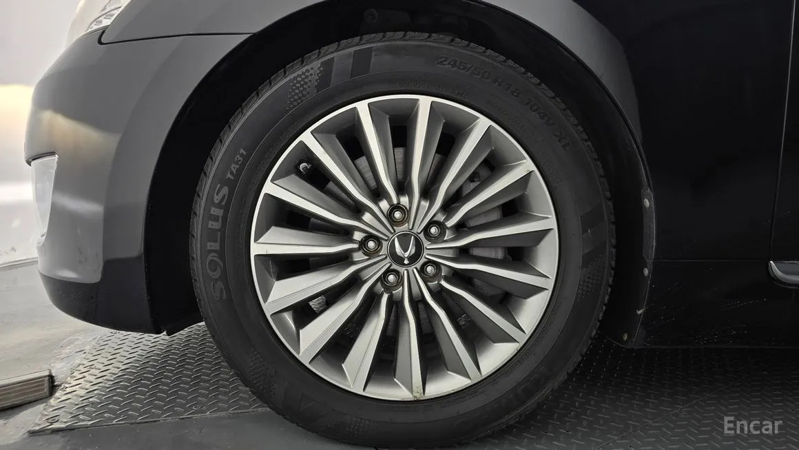 Hyundai Equus