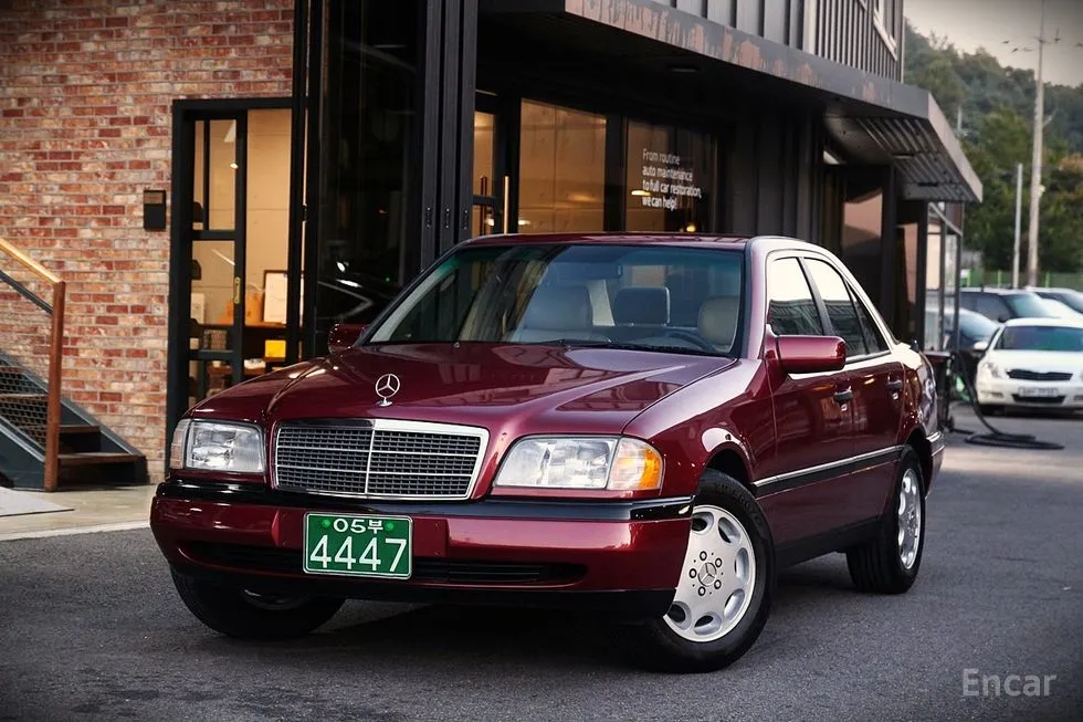 Mercedes-Benz C-Class