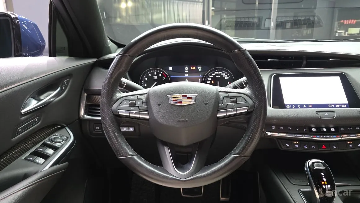 Cadillac XT4