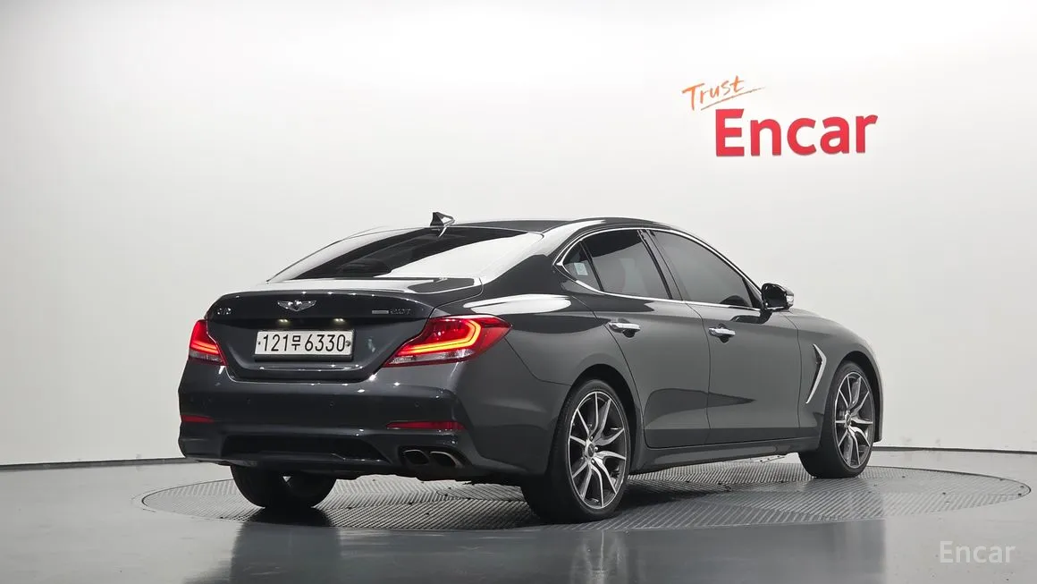 Genesis G70