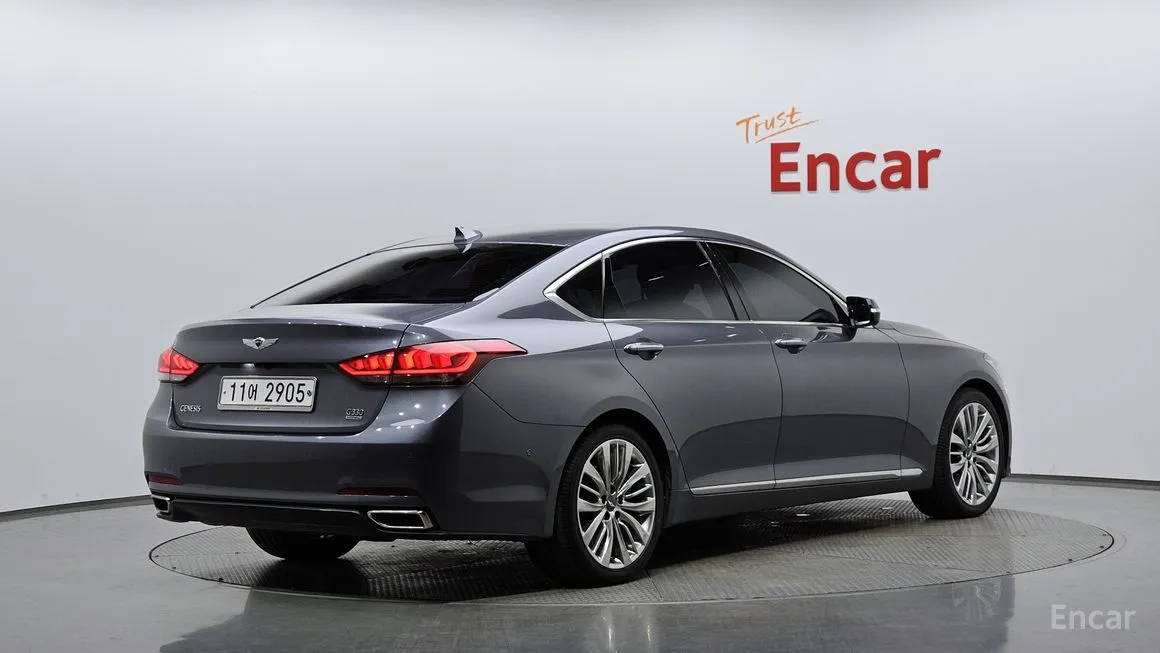 Hyundai Genesis