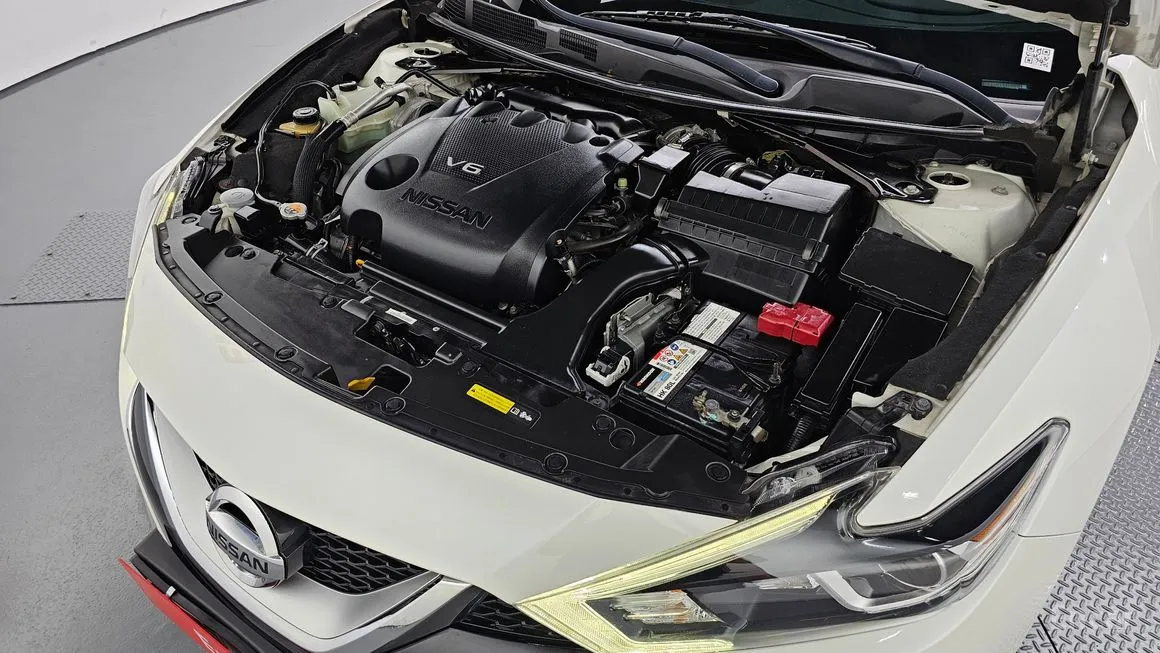 Nissan Maxima