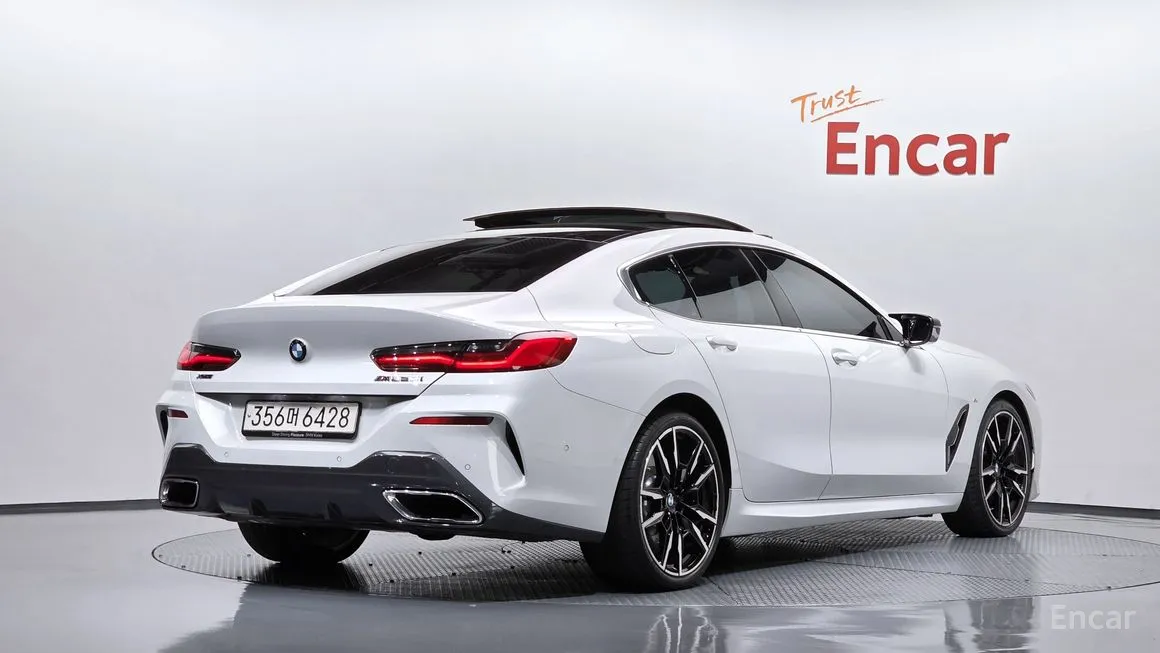 BMW 8-Series