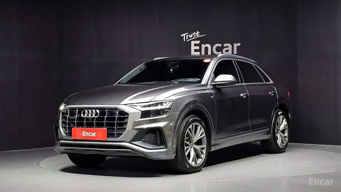 Audi Q8