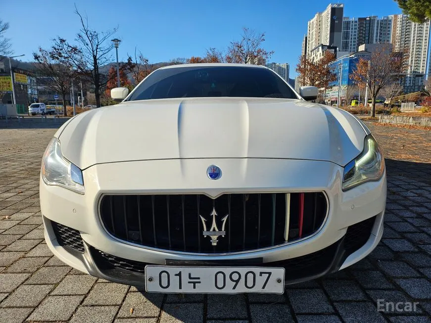 Maserati Quattroporte