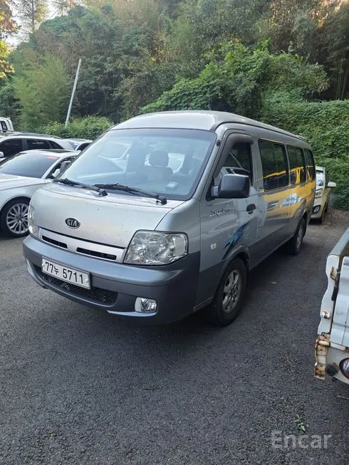 Kia Bongo III Minibus