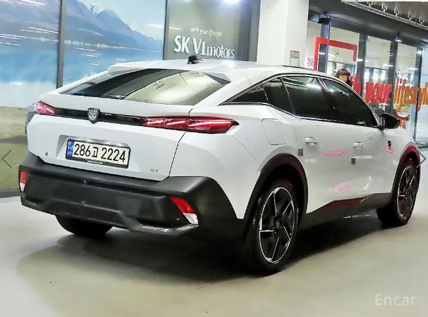 Peugeot 408