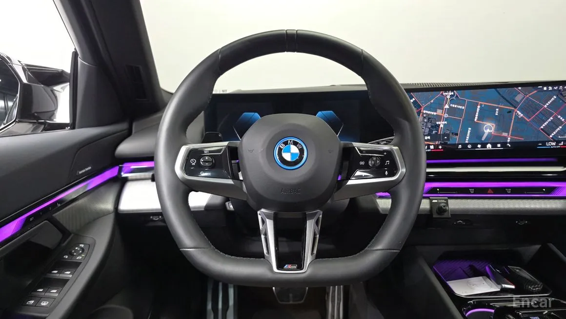 BMW i5