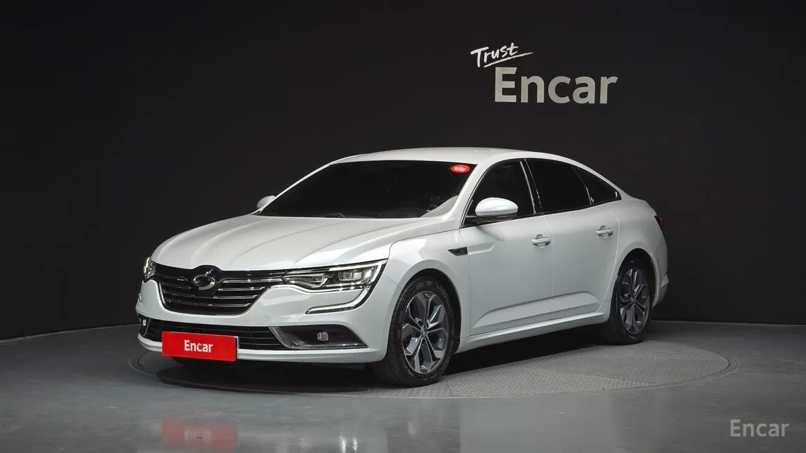 Renault SM6