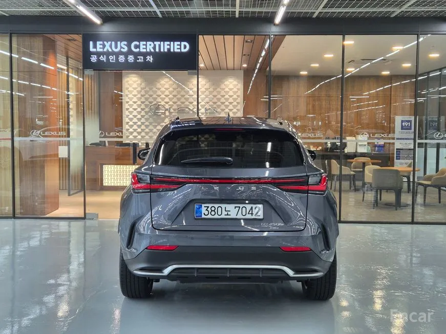 Lexus NX