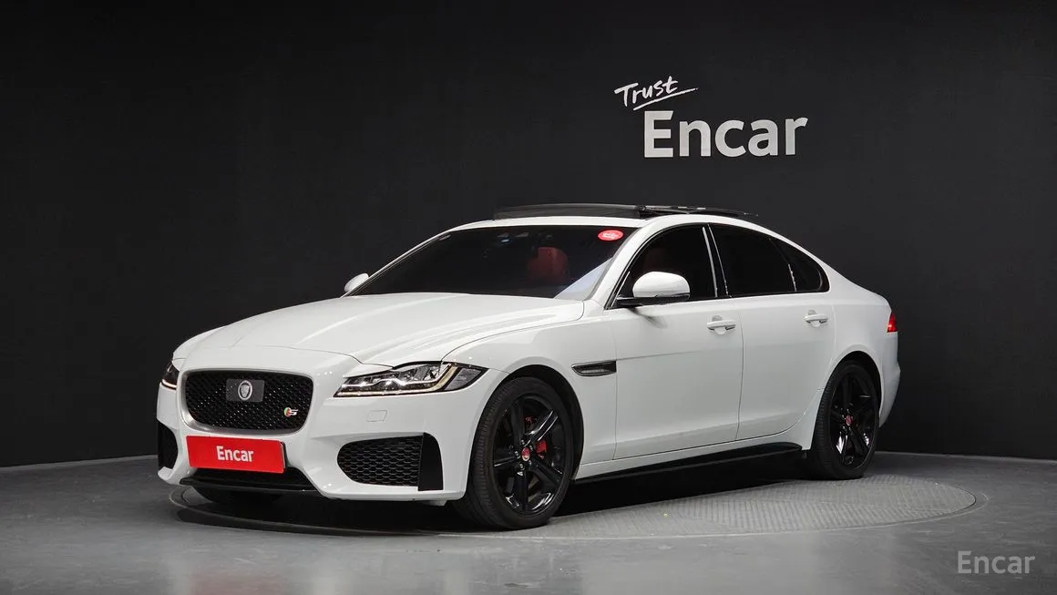Jaguar XF